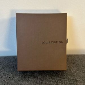 Louis Vuitton box